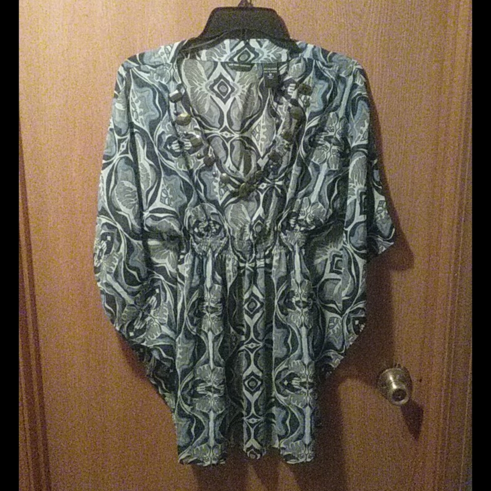 New York and Co. top